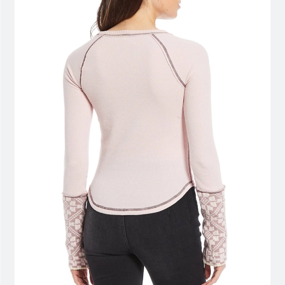 Free People She’s Reversible Cuff Thermal Top in Dreamt Kiss - Picture 2 of 9